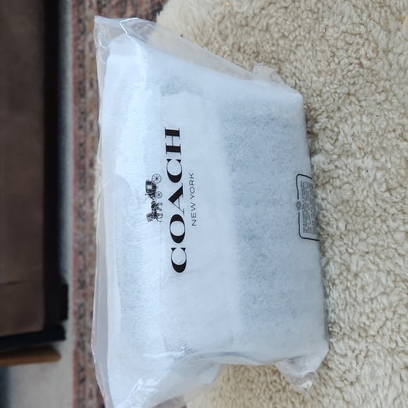 NWT IOP Coach Black Leather Nolita Barrell Bag With Grommets 🖤🎁🌙 - Picture 2 of 16